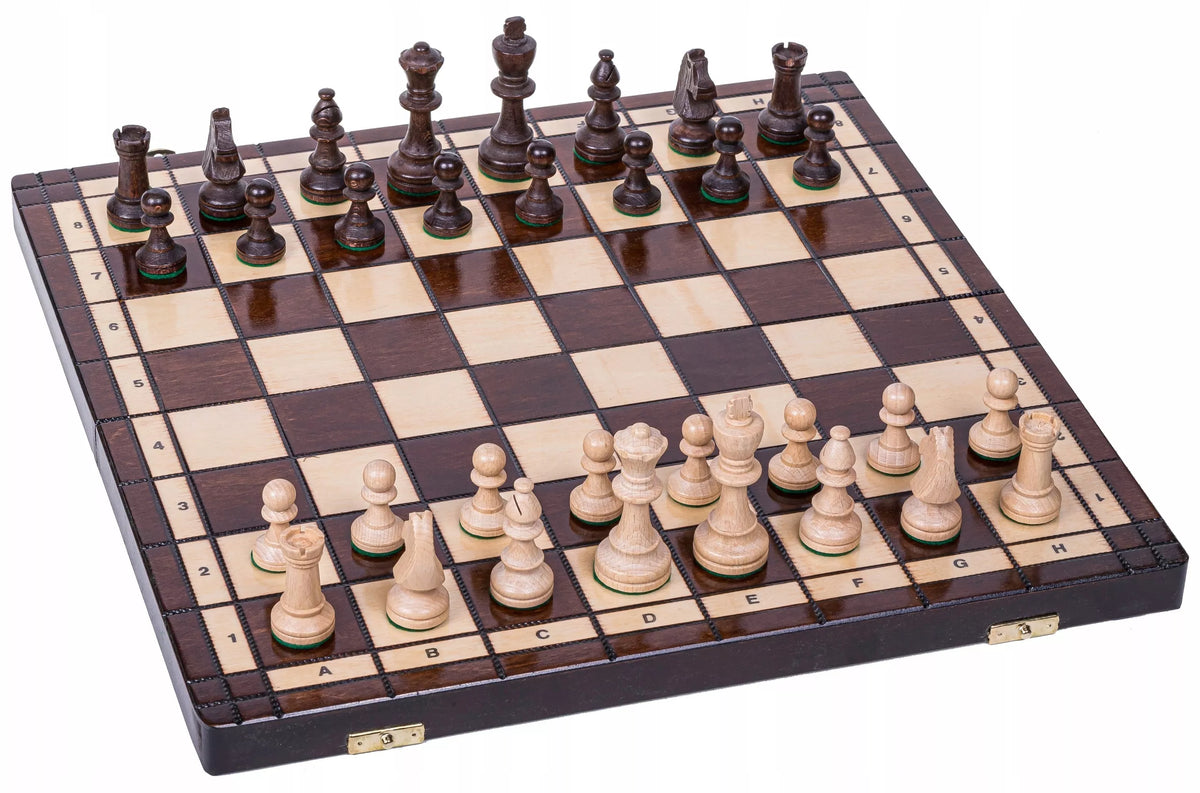 SQUARE – Mediniai šachmatai SPORT – 40 x 40 cm – 4 dydžio šachmatų figūros
