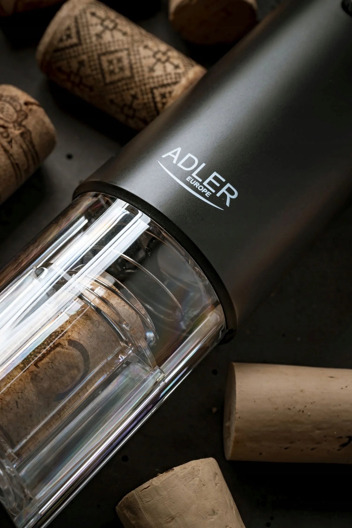 Automatinis vyno atidarytuvas Adler elektrinis butelių atidarytuvas su LED
