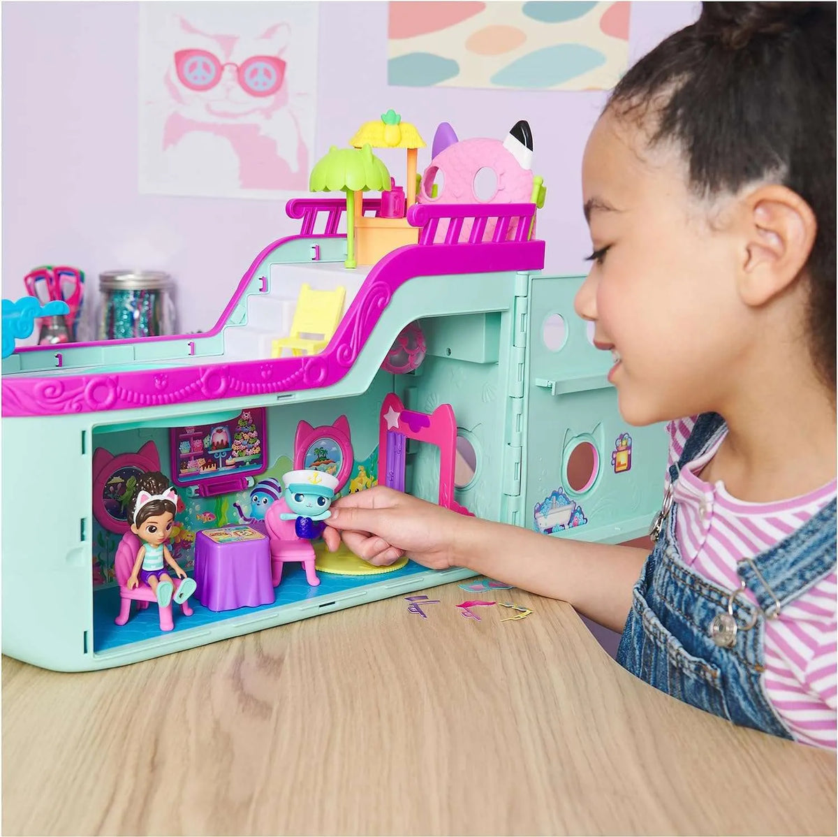 „Gabby’s Dollhouse“ interaktyvus laivas su baseinu, undinėlės katytė ir 2 figūrėlės